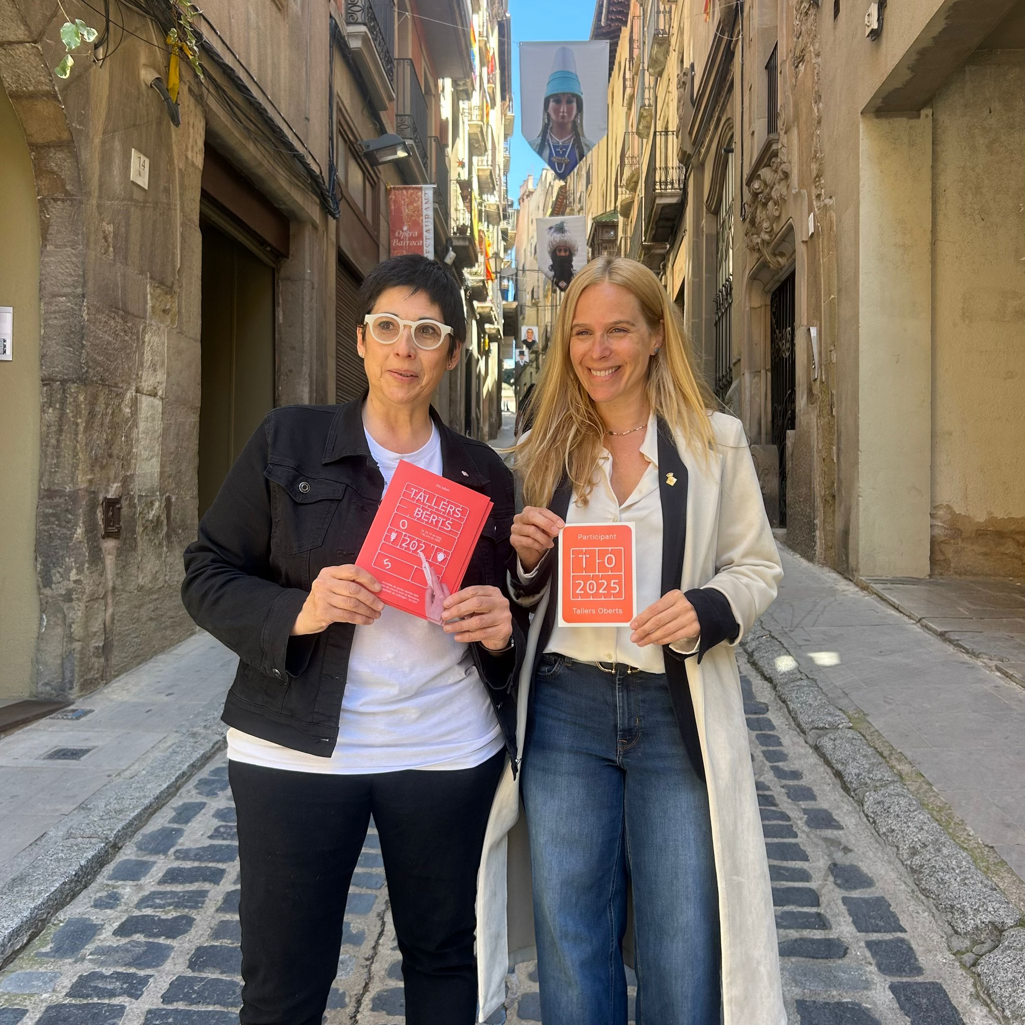 Sandra Quilez i Anna Alemany a la presentació de Tallers Oberts